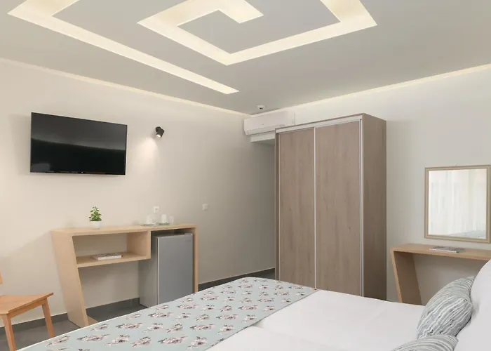 Melrose By Mage Réthymnon