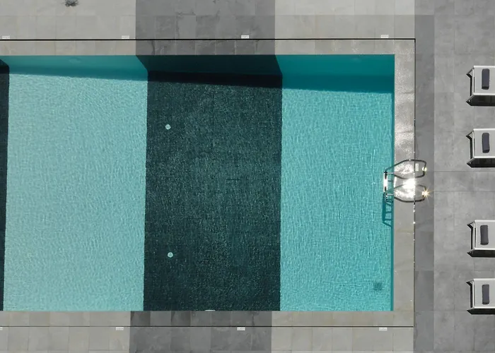 Hotel Melrose By Mage 4*