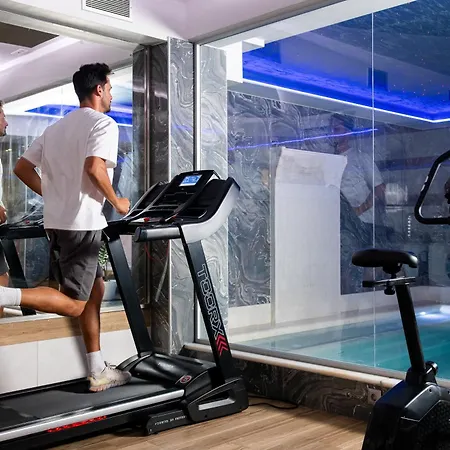 Hotel Melrose By Mage 4*