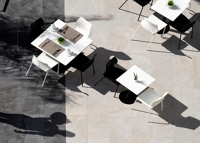 Hotel Melrose By Mage 4*