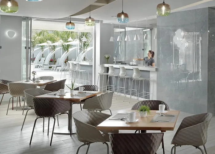 Melrose By Mage Hotel 4*