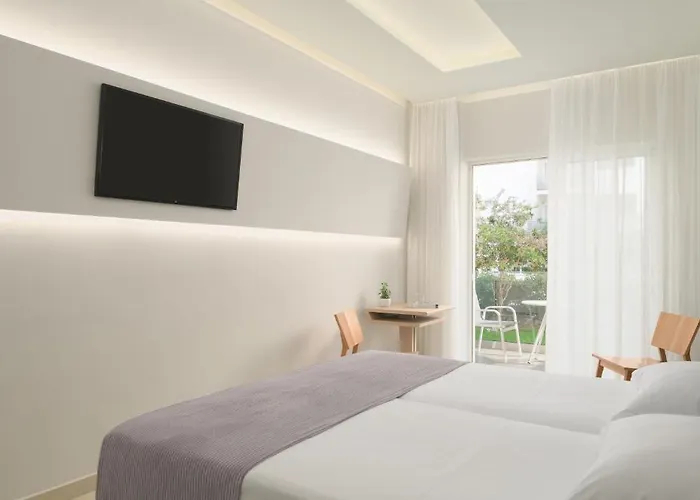 Melrose By Mage Hotel 4*